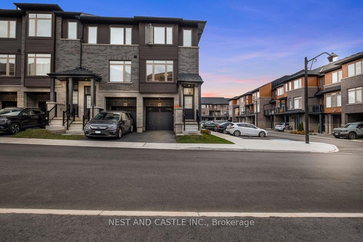 Soho Street in Hamilton · Stoney Creek Mountain — photo 2