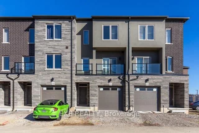 Photo of Bayberry Lane in Hamilton · Mount Hope