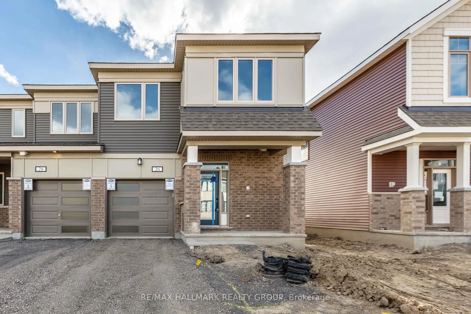 Pewee Place in Ottawa · Avalon West