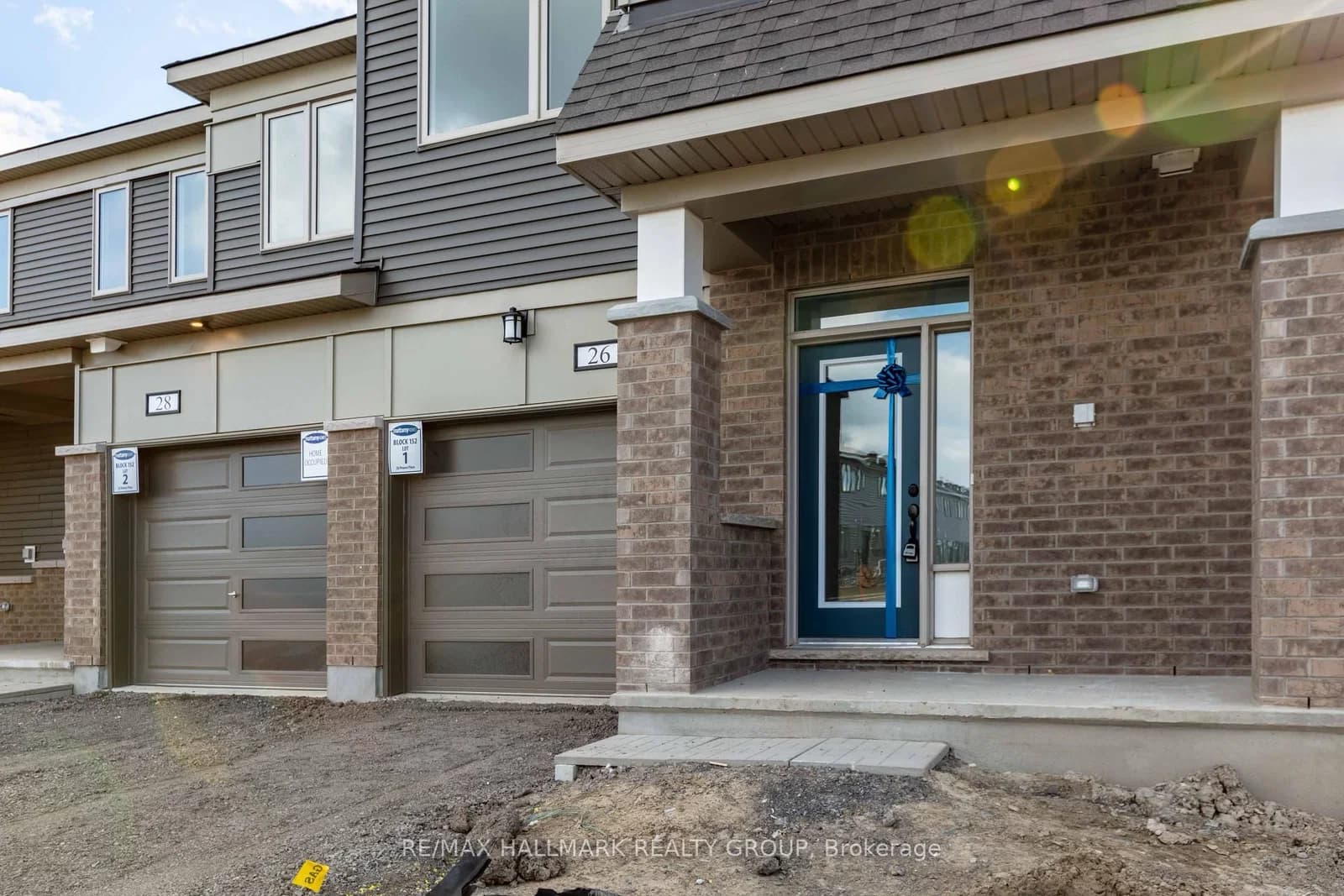 Pewee Place in Ottawa · Avalon West — photo 2
