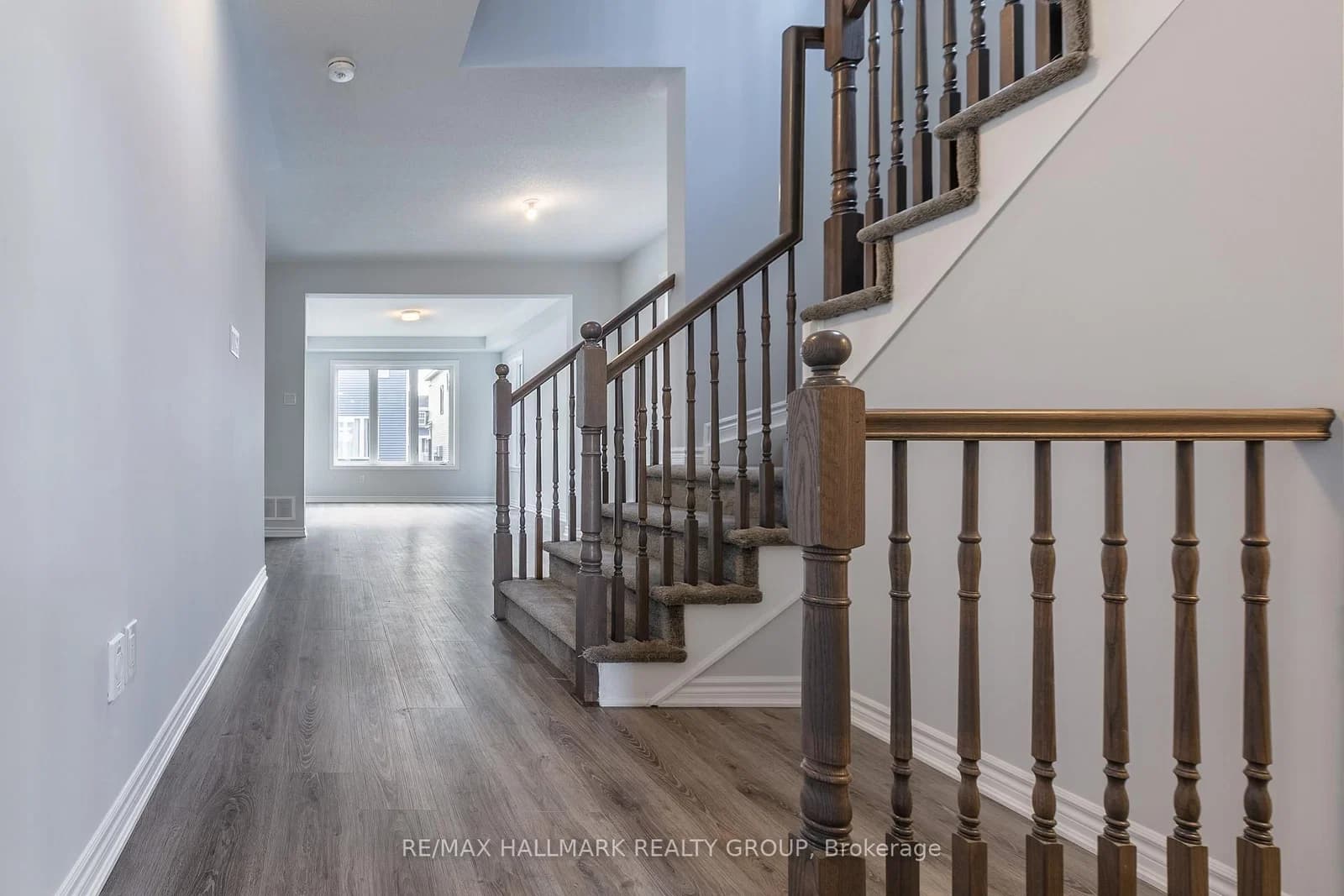 Pewee Place in Ottawa · Avalon West — photo 3