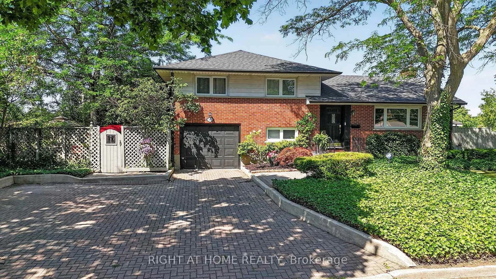 Photo of Burlington Crescent in London South · South J