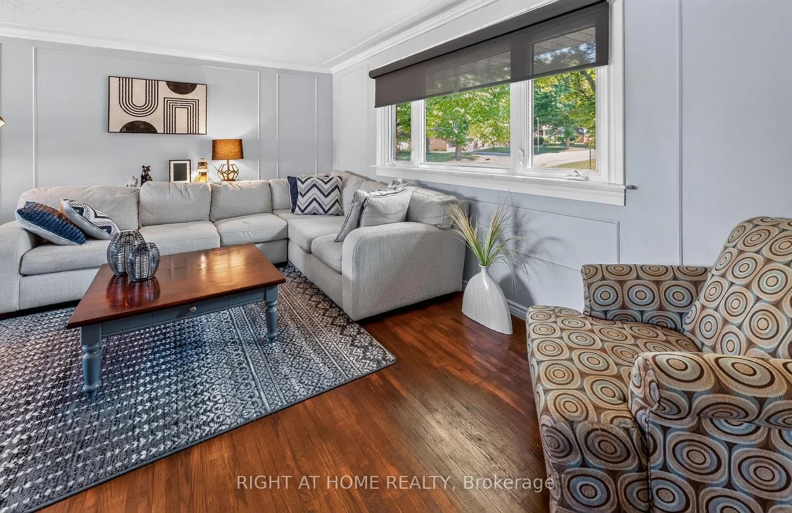 Burlington Crescent in London South · South J — photo 2
