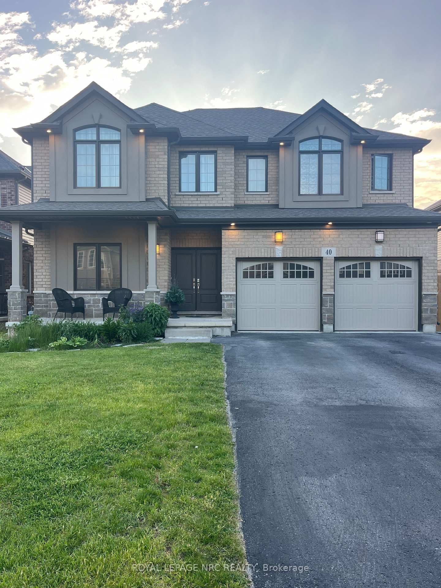 Elderberry Road in Thorold · Confederation Heights — photo 2