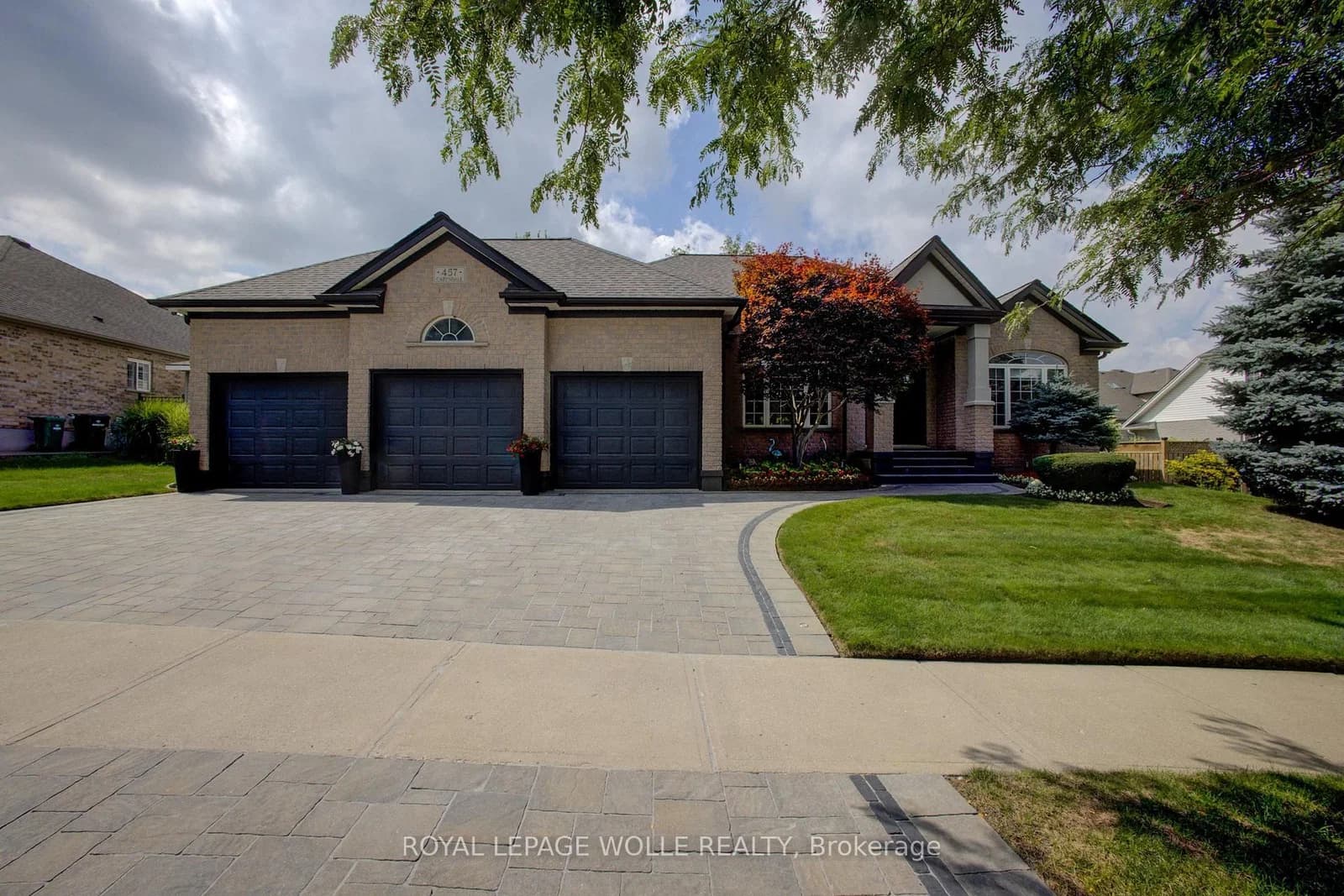 Photo of Caryndale Drive in Kitchener