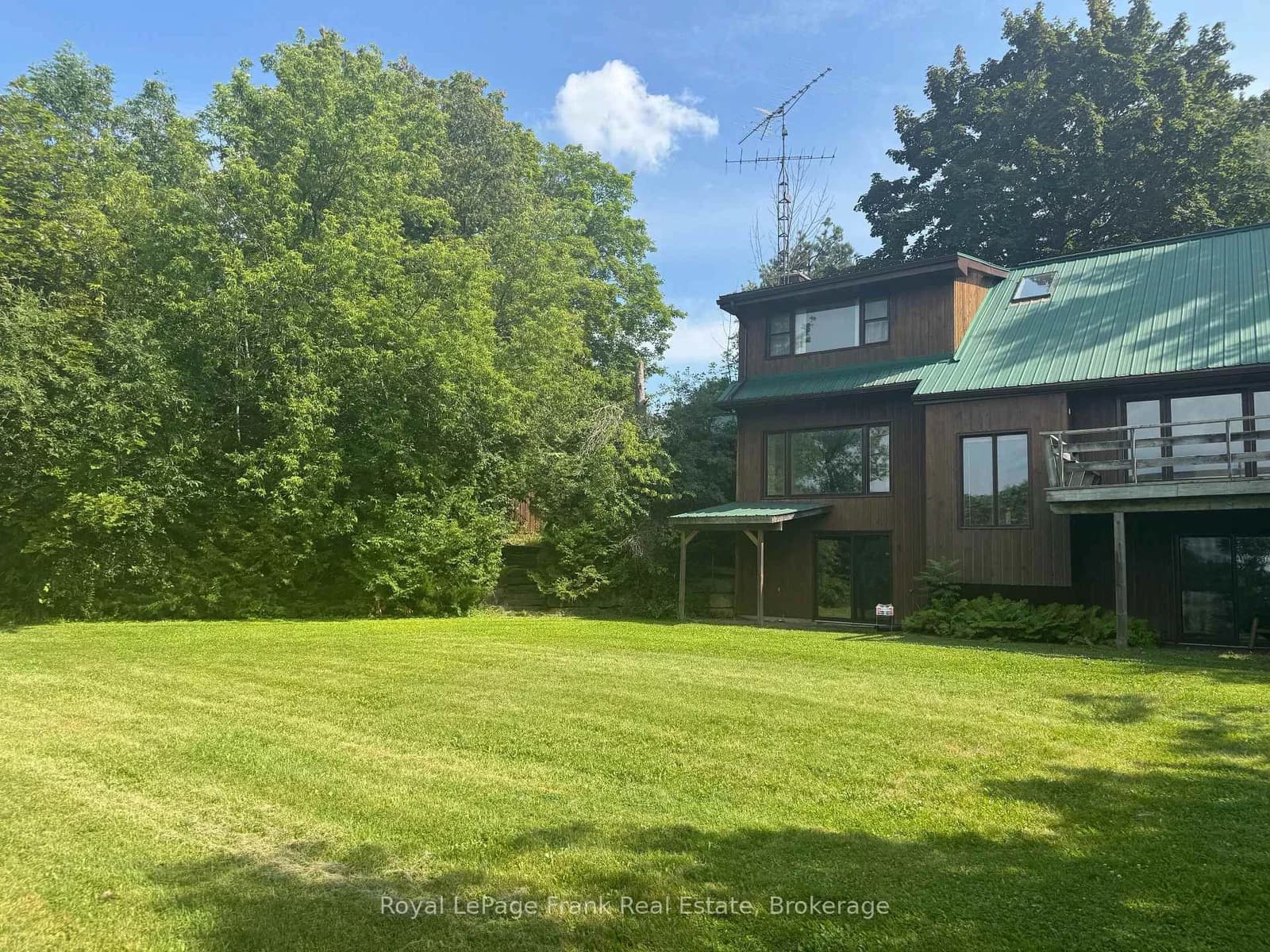 Dickie Road in Kawartha Lakes · Emily — photo 3