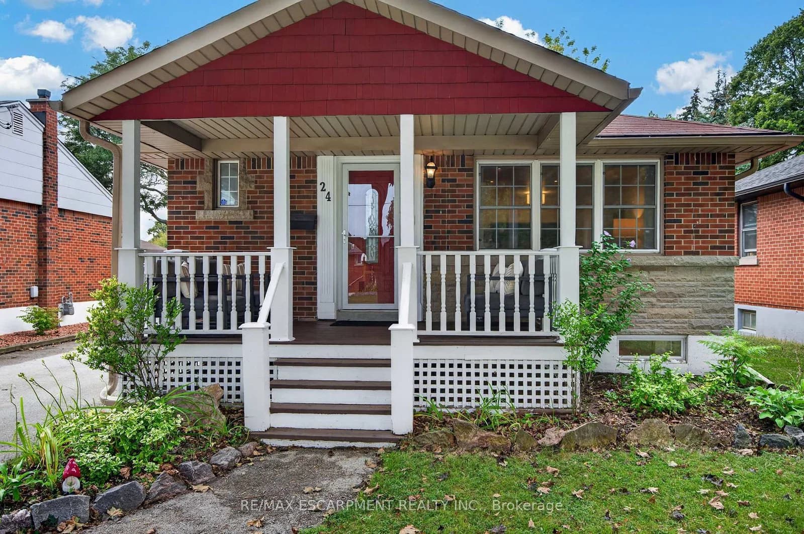 Photo of Castlefield Drive in Hamilton · Hampton Heights
