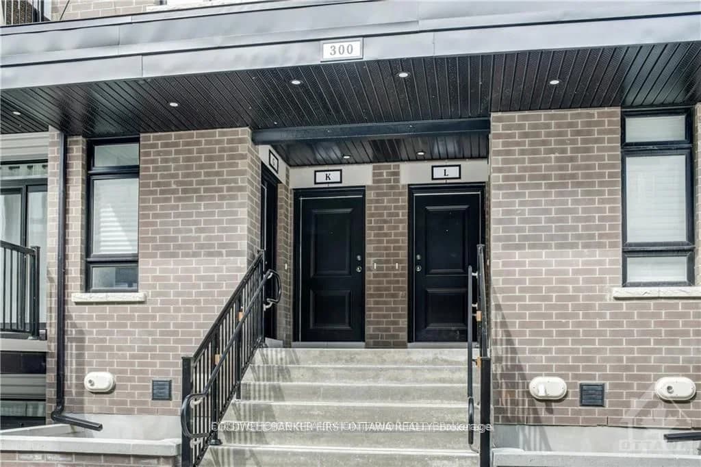 TULUM Crescent in Ottawa · Kanata - Emerald Meadows/Trailwest — photo 3