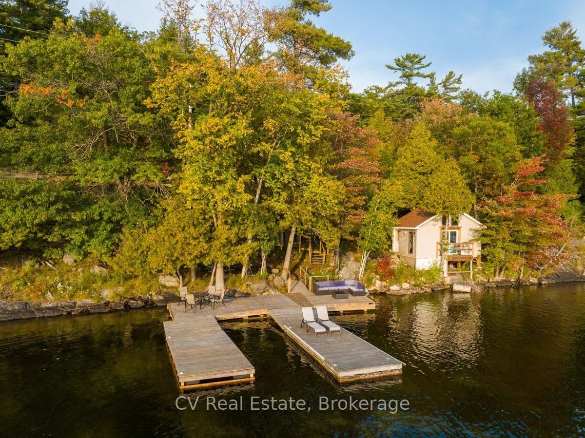 & 1357 Peninsula Road in Muskoka Lakes · Medora — photo 2
