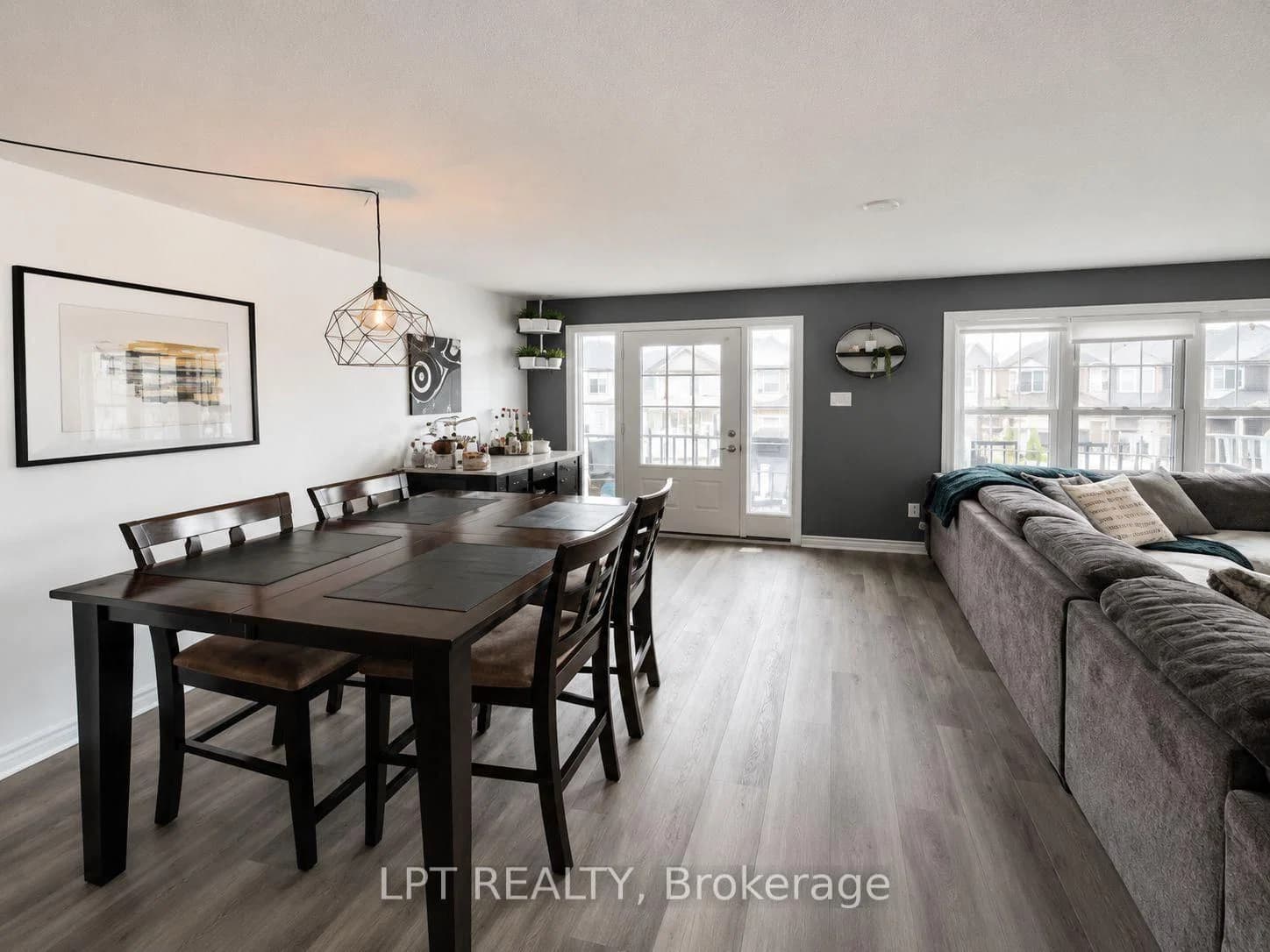 Soleil Avenue in Ottawa · Notting Hill/Summerside — photo 3