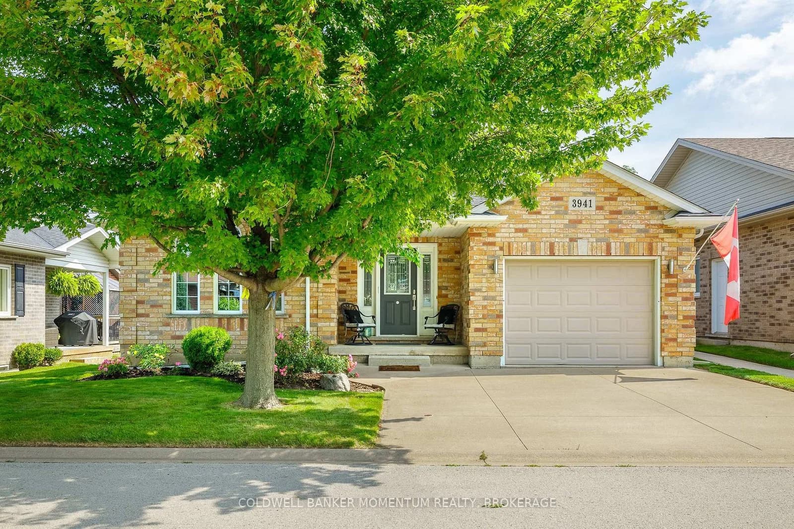 Bellwood Lane in Lincoln · Lincoln-Jordan/Vineland — photo 2