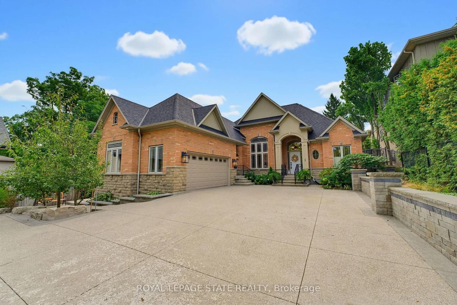 Photo of Academy Street in Hamilton · Ancaster