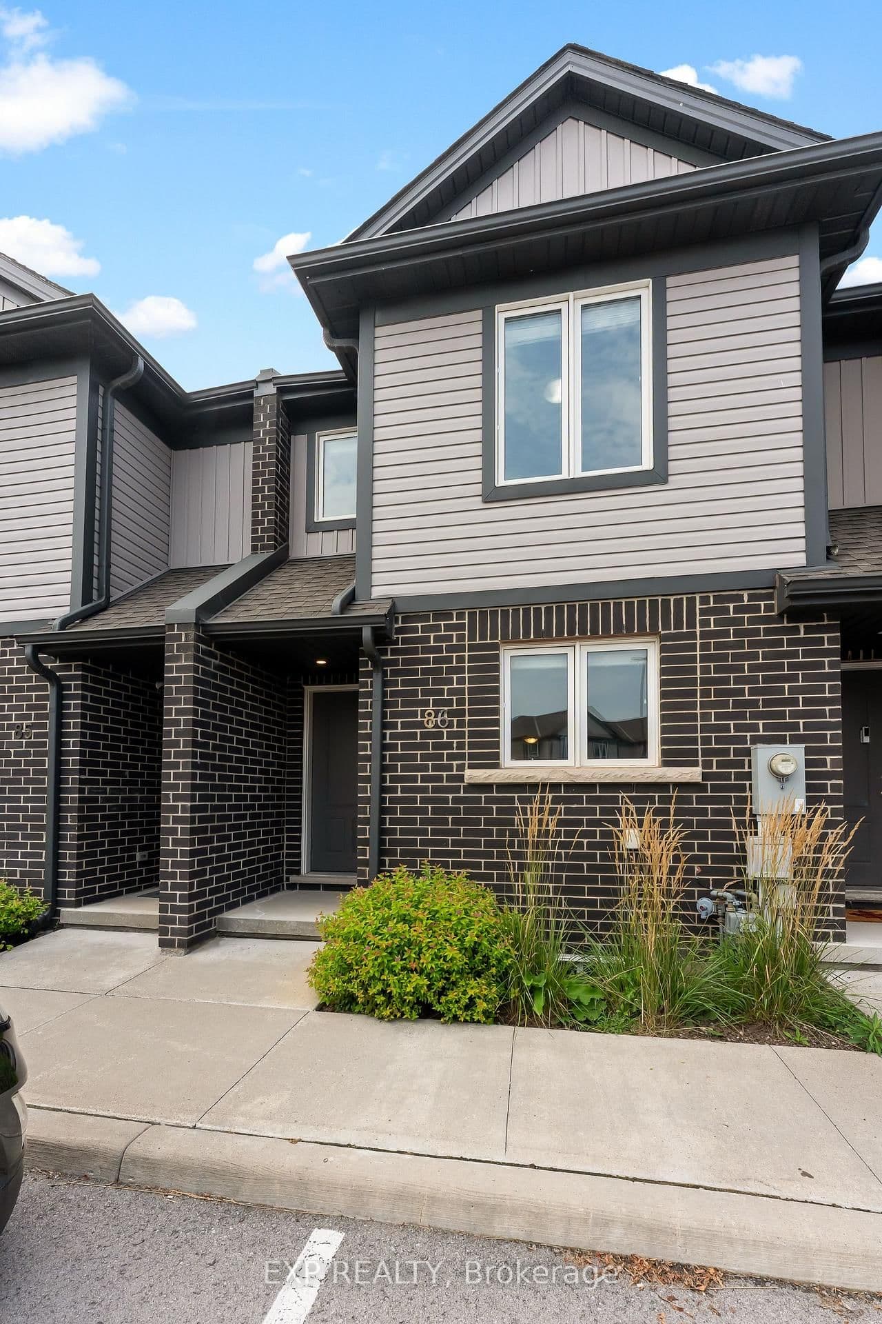 Photo of Ascot Circle in Niagara Falls · Ascot