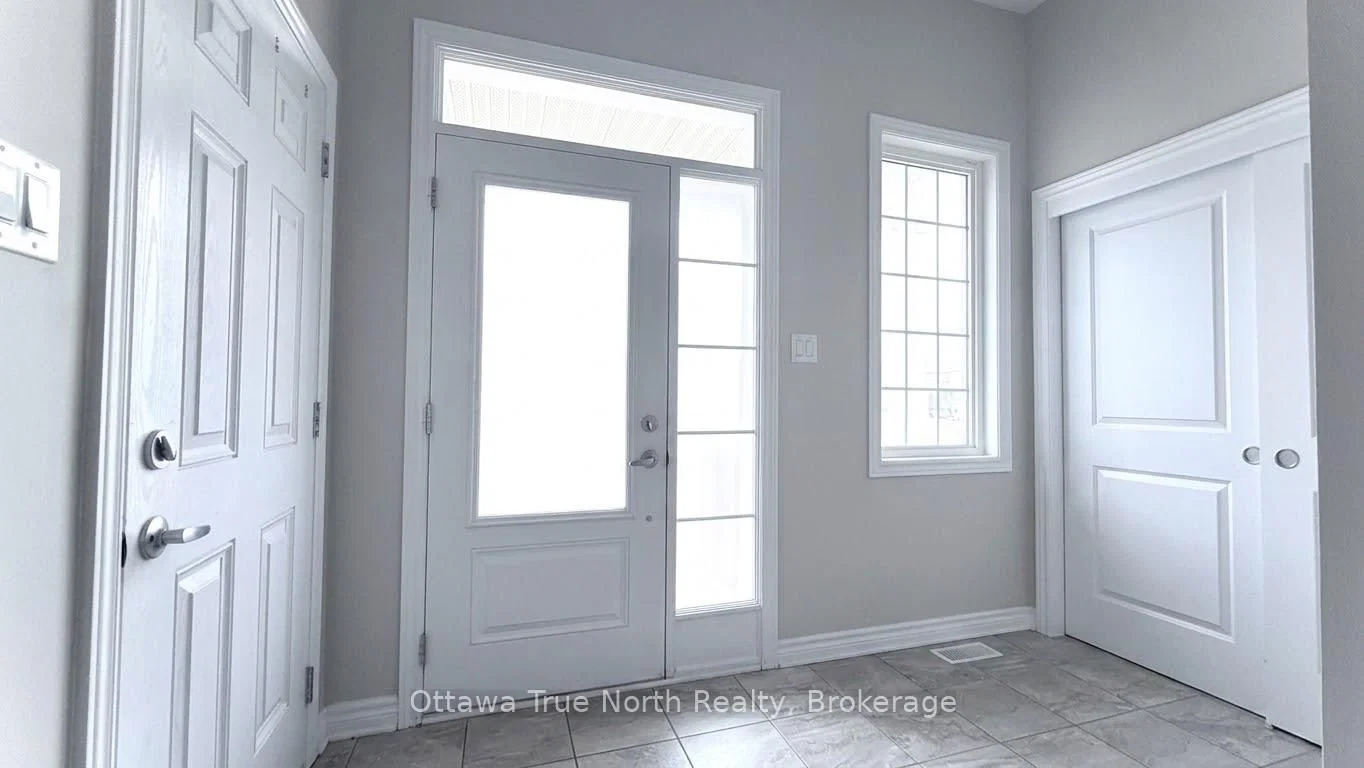 Westover Crescent in Kanata · Kanata Lakes/Heritage Hills — photo 3