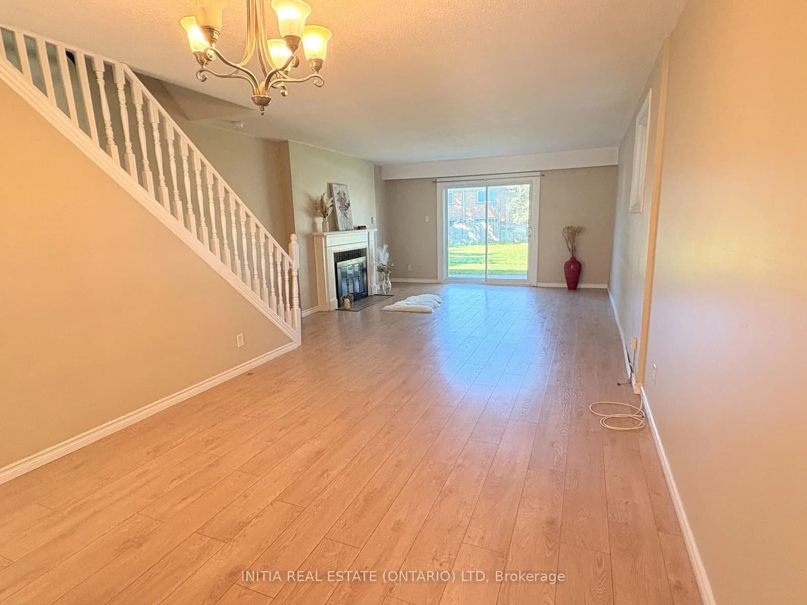 Arbour Glen Crescent in London East · East A — photo 2