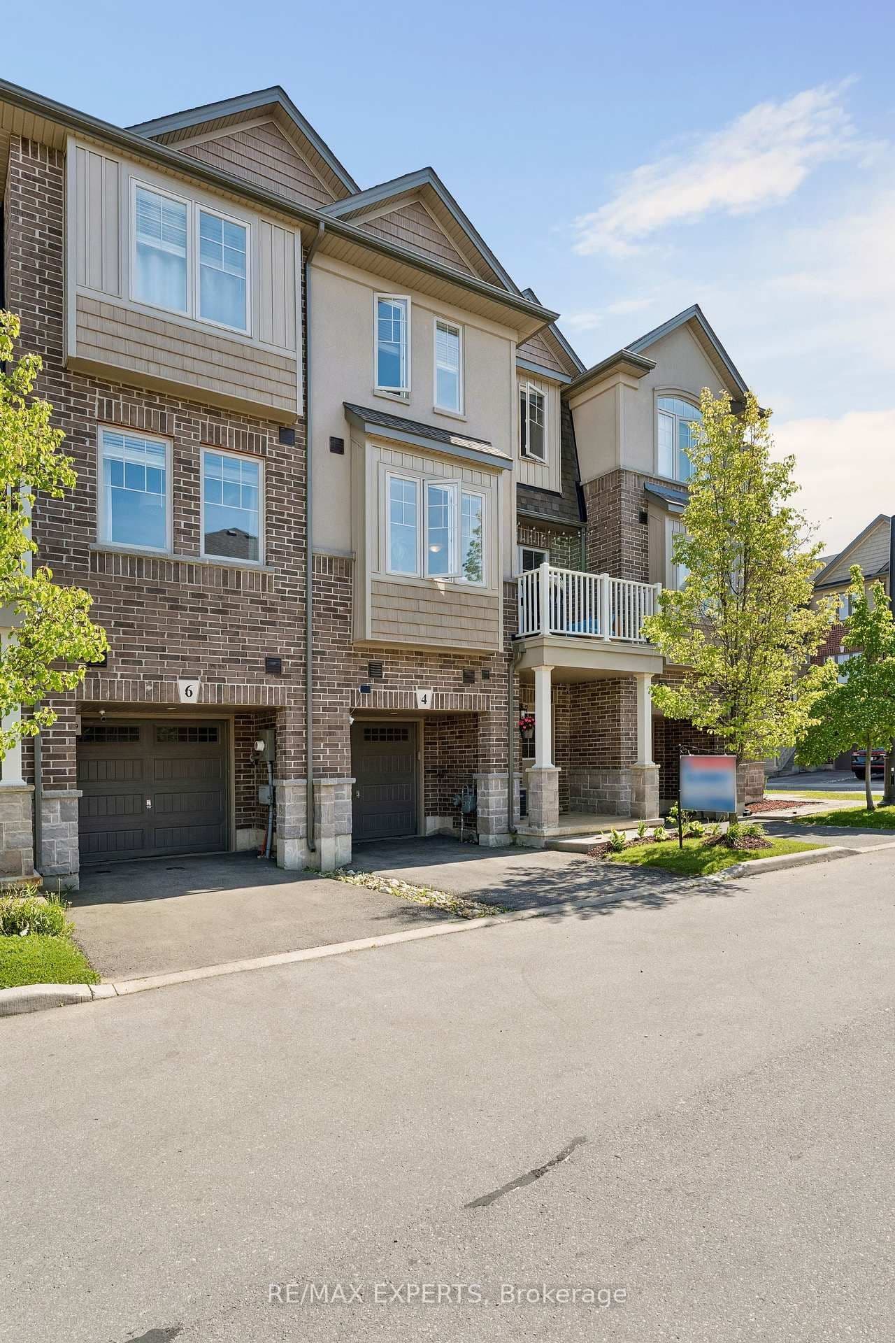 Groom Lane in Hamilton · Ancaster — photo 2