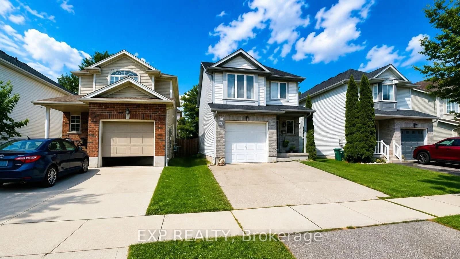 HENHOEFFER Crescent in Kitchener — photo 2
