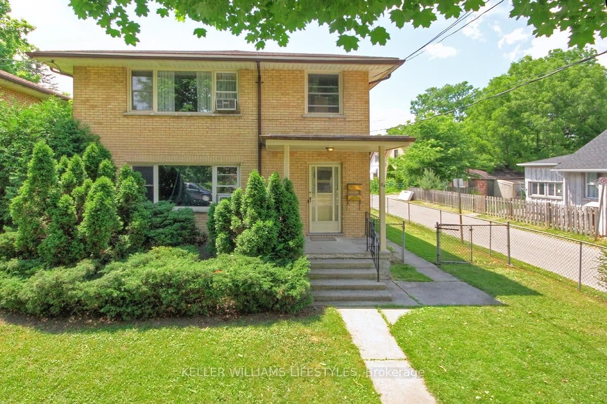 Photo of Wilson Avenue NW in London North · North R
