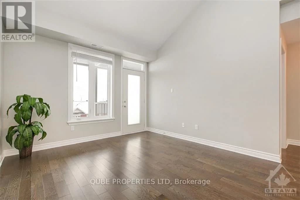 Tayside Private G in Ottawa · Barrhaven - Longfields — photo 3