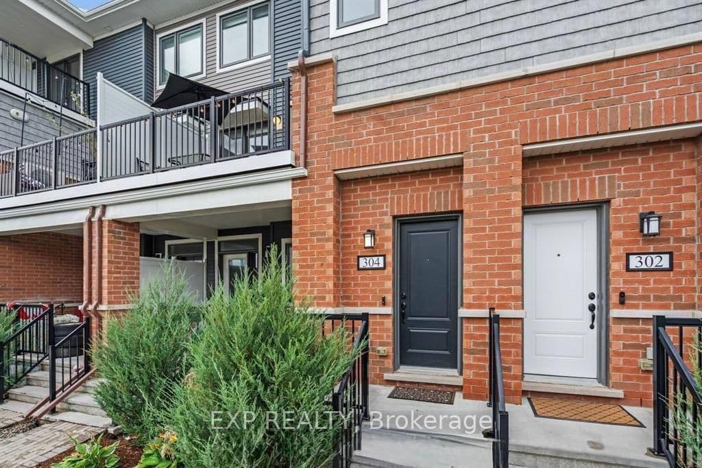 Lapland Private in Ottawa · Kanata - Emerald Meadows/Trailwest — photo 2