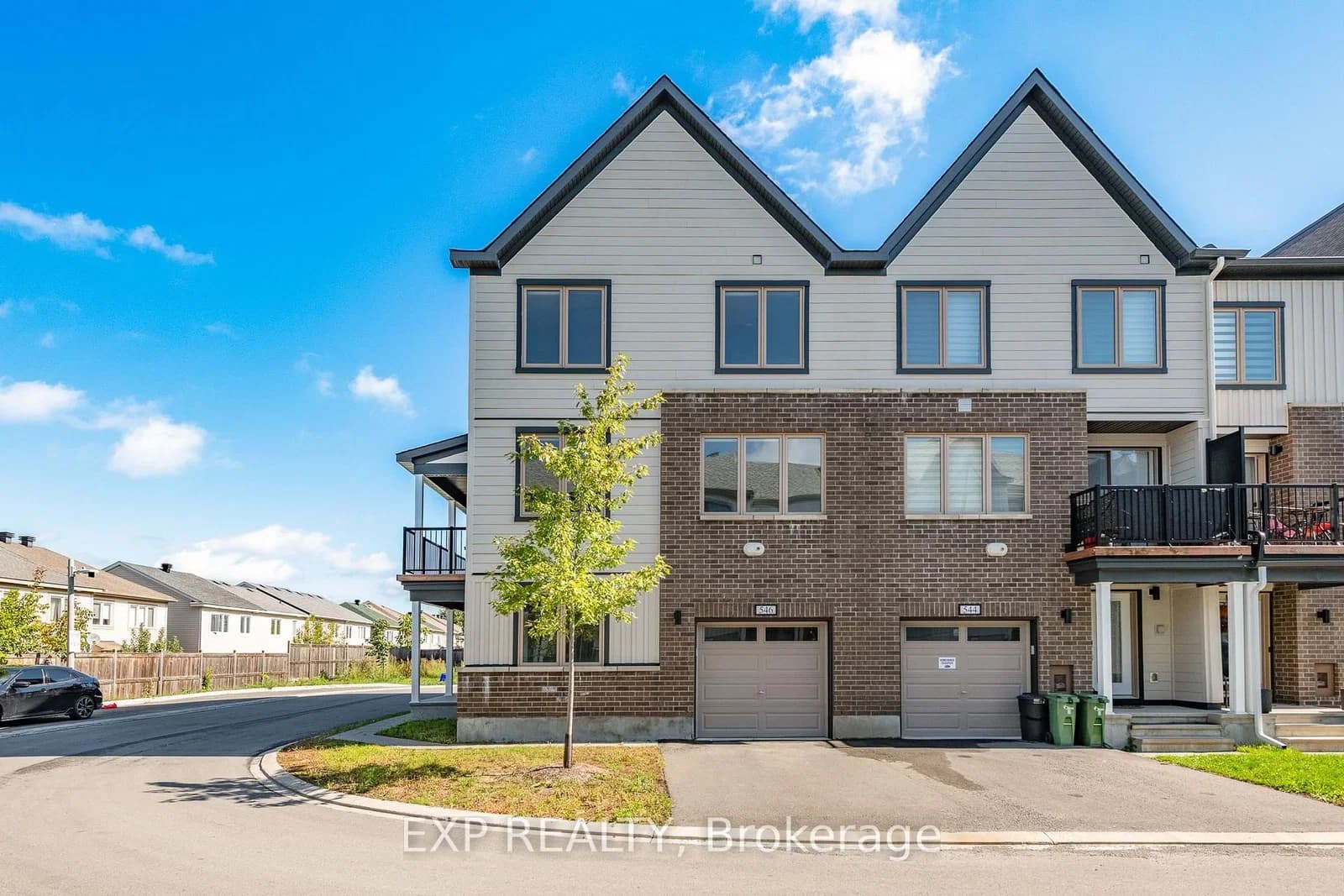 Photo of Woven Private in Ottawa · Stittsville (North)