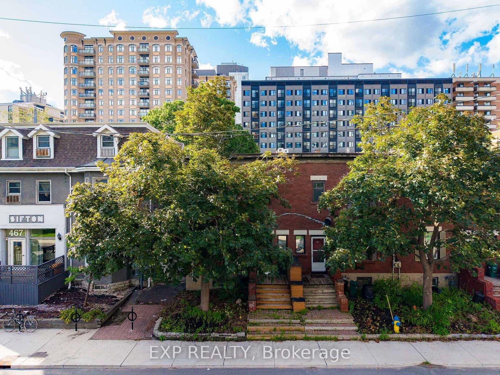 Photo of Slater Street in Ottawa · Ottawa Centre