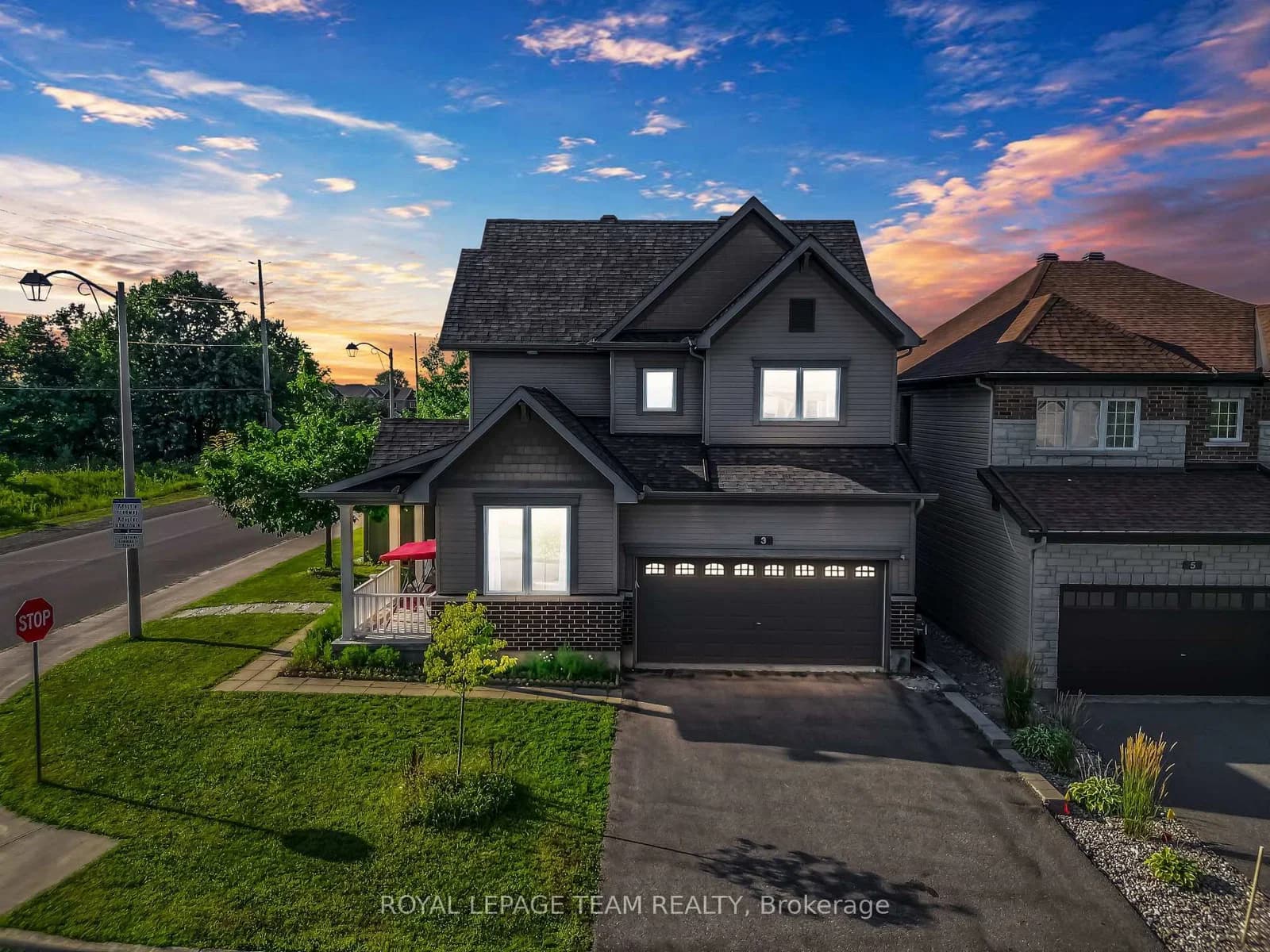 Photo of Stoneleigh Street in Ottawa · Barrhaven - Strandherd