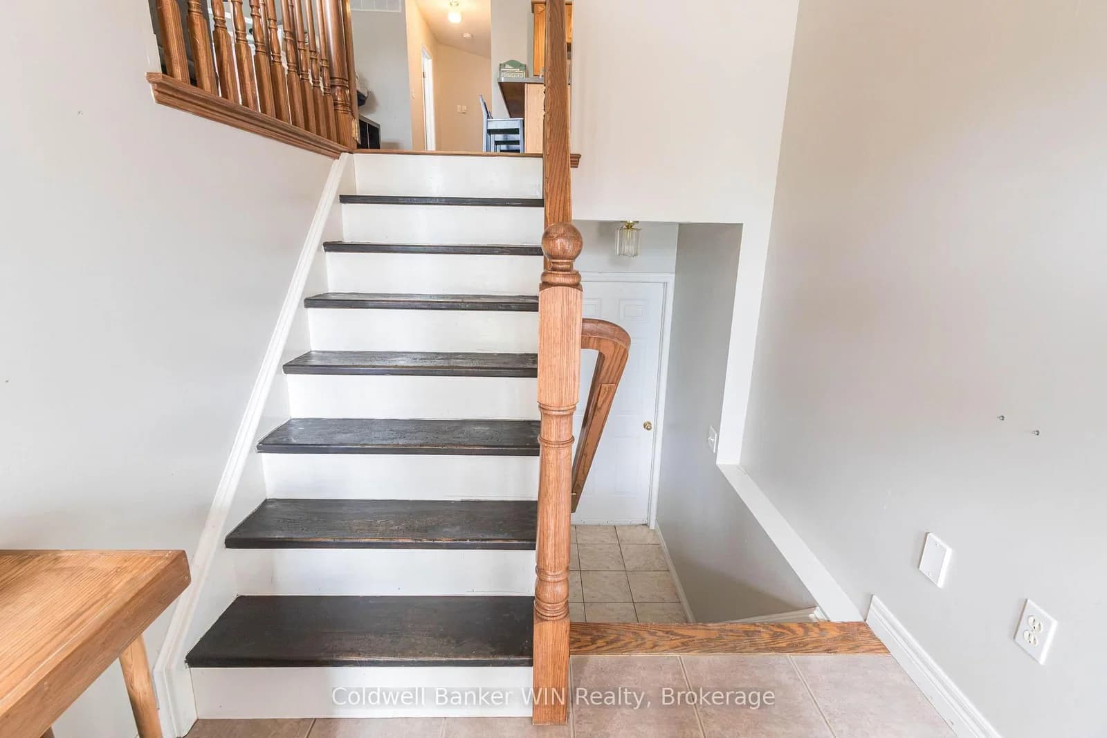 Bellamy Crescent in Centre Wellington · Fergus — photo 3
