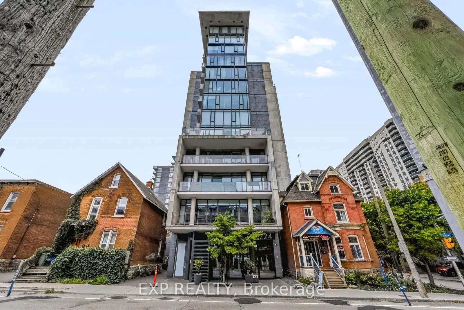 Photo of Lyon Street in Ottawa · Ottawa Centre