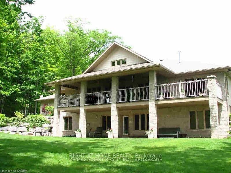MILLENIUM Court in Kingston · City North of 401 — photo 2