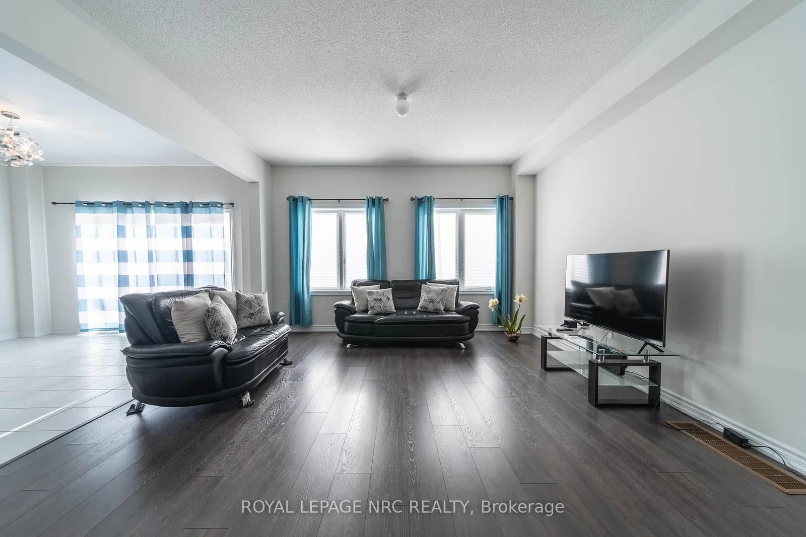 Tumblewood Place in Welland · Dain City — photo 2