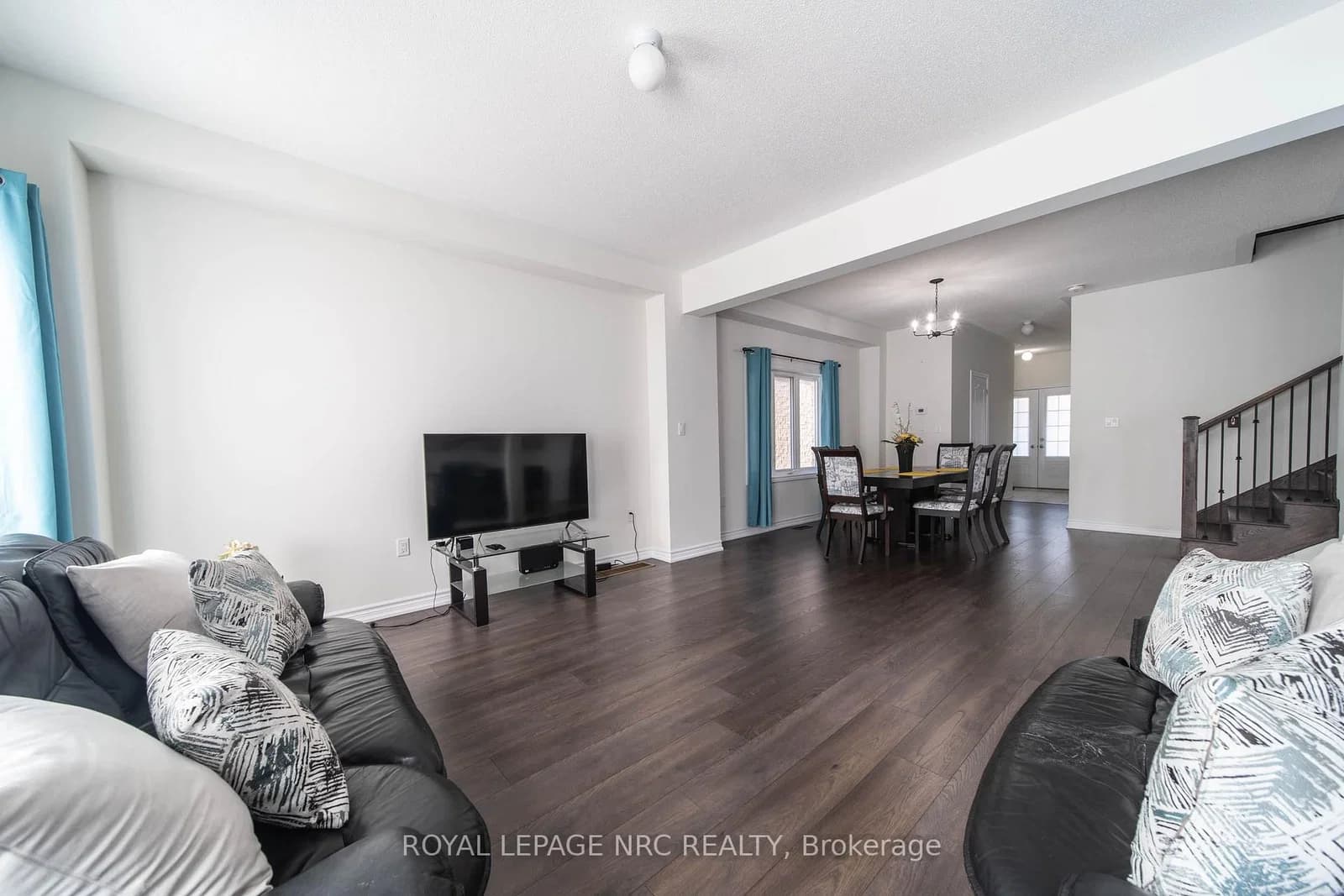 Tumblewood Place in Welland · Dain City — photo 3