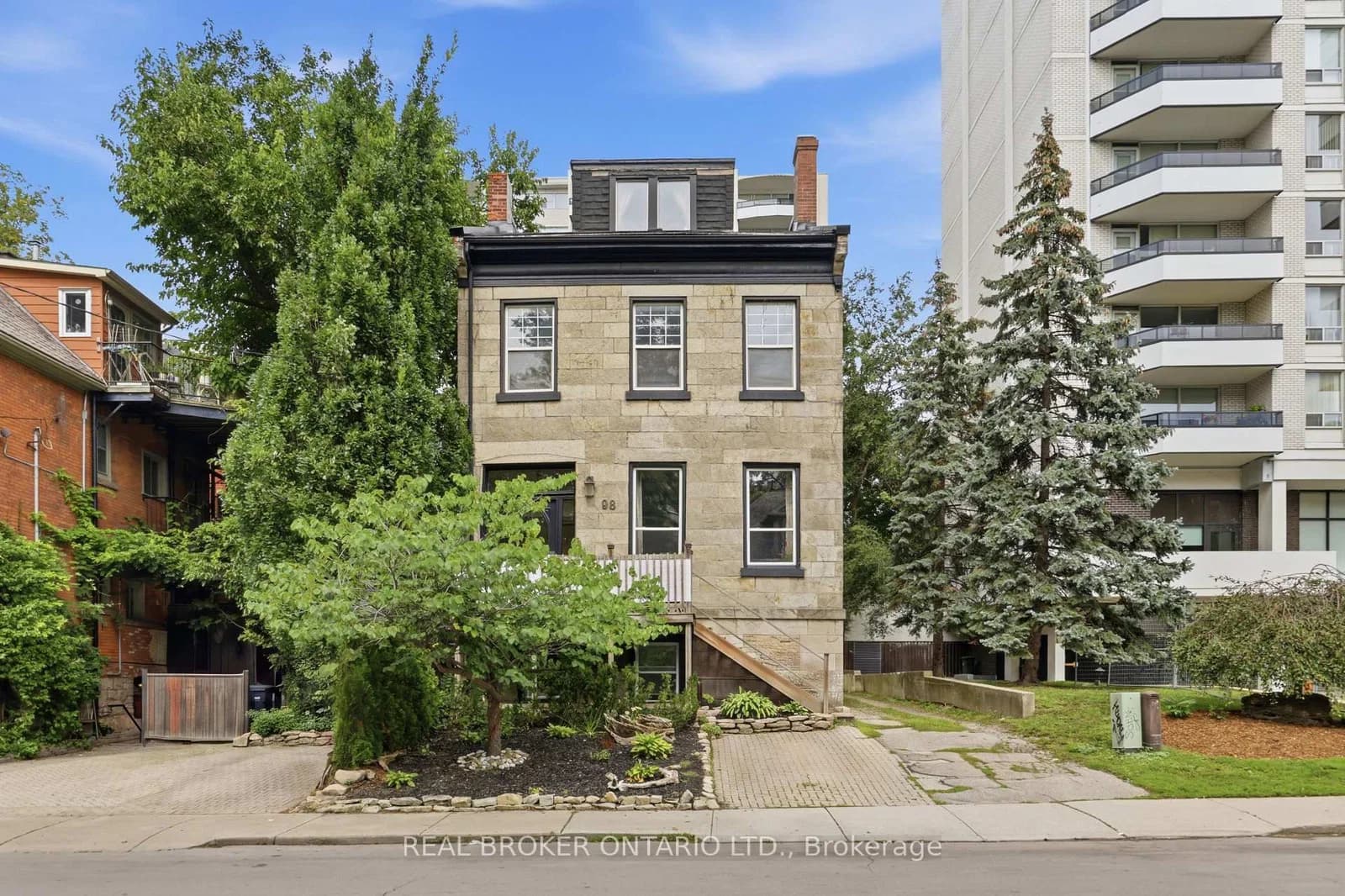 Photo of Duke Street in Hamilton · Durand