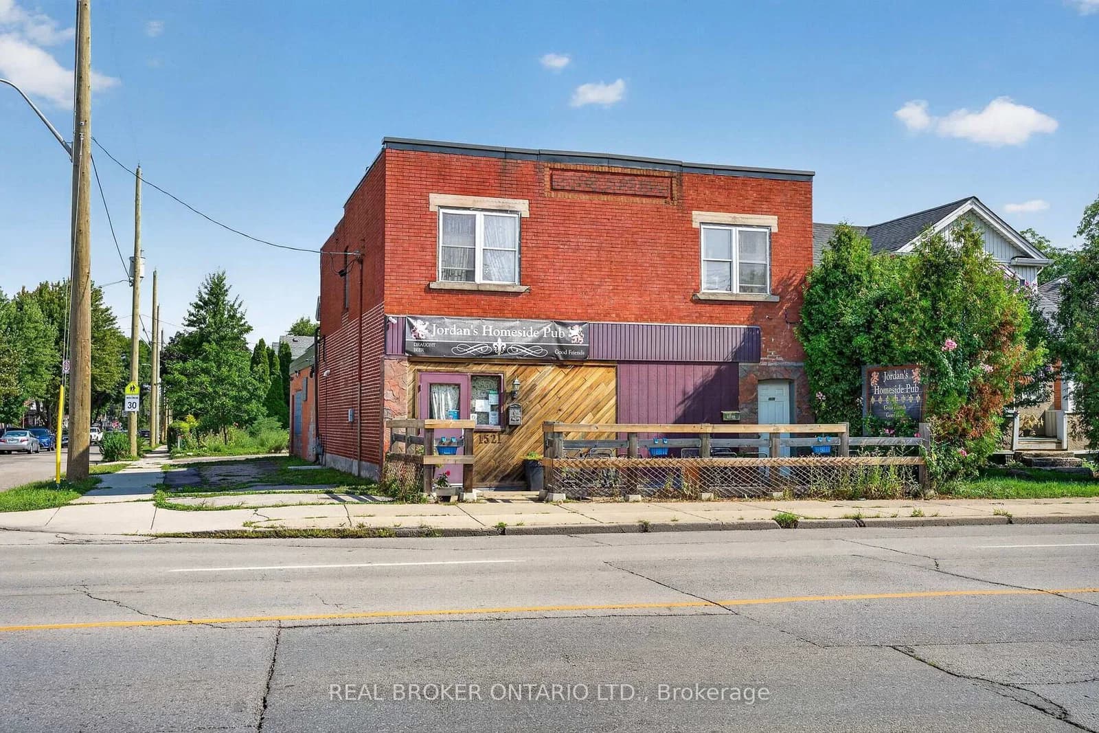 Photo of Main Street in Hamilton · Homeside