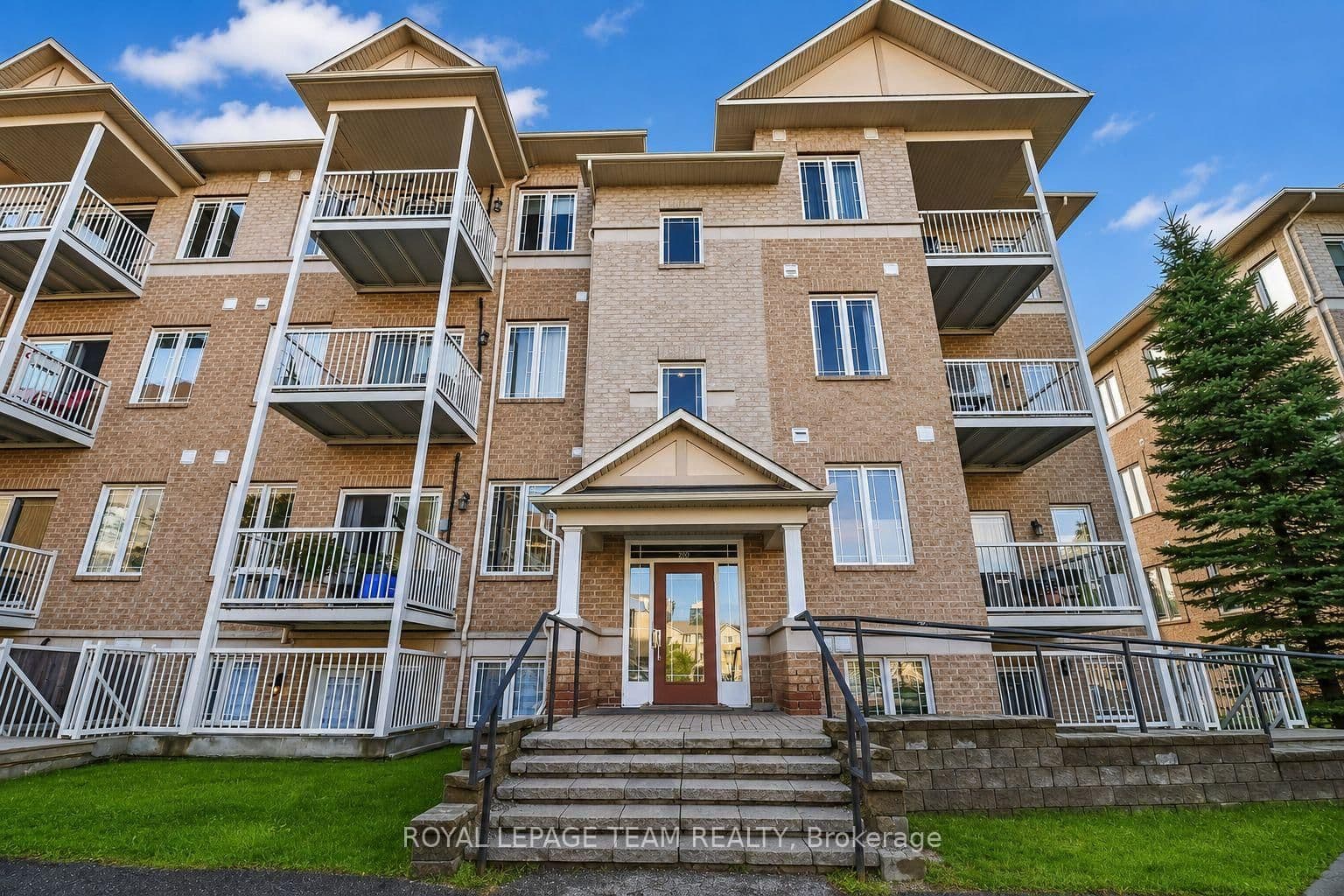 Photo of Paseo Private in Ottawa · Centrepointe