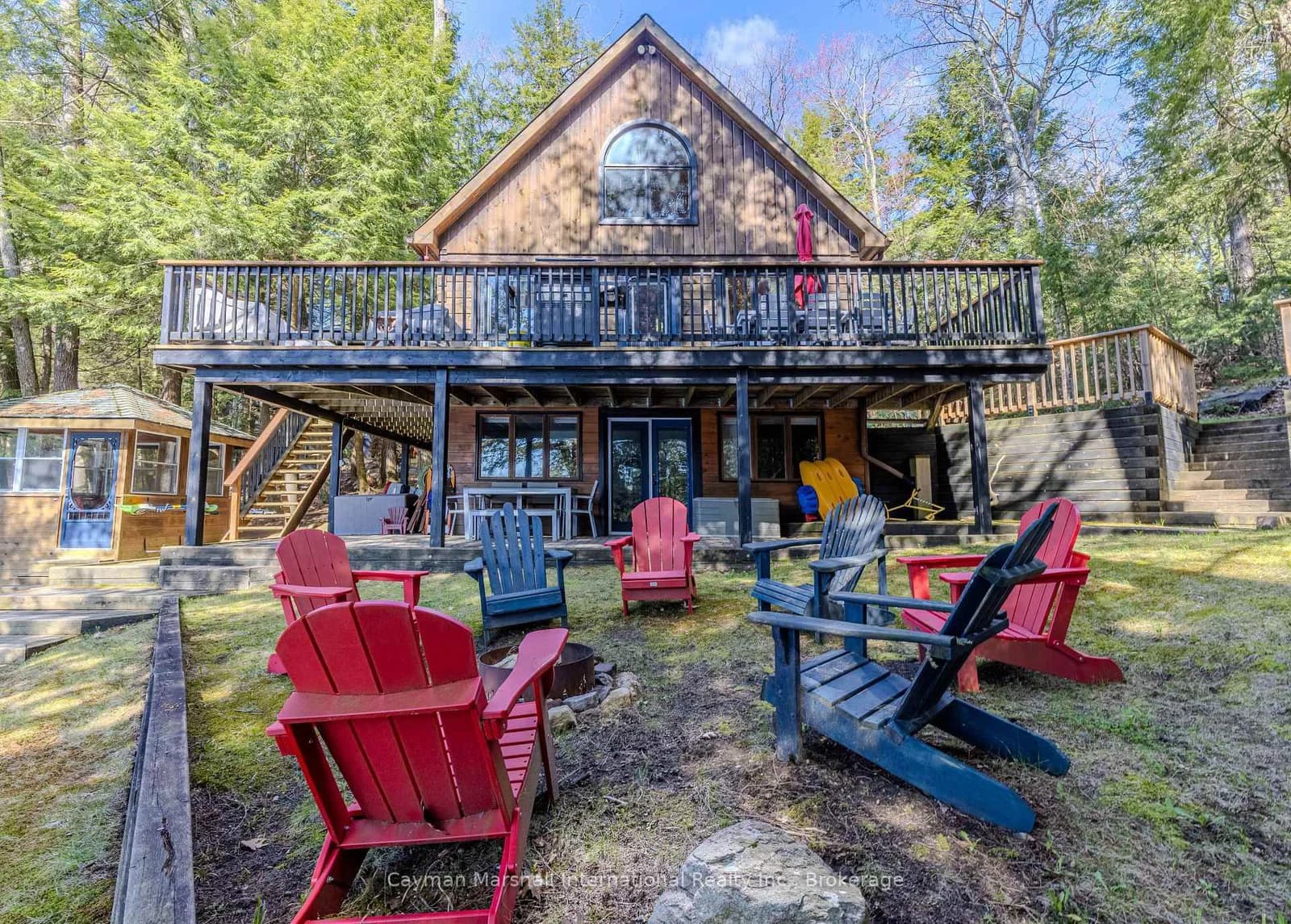 Photo of Ashforth Drive in Muskoka Lakes · Wood (Muskoka Lakes)