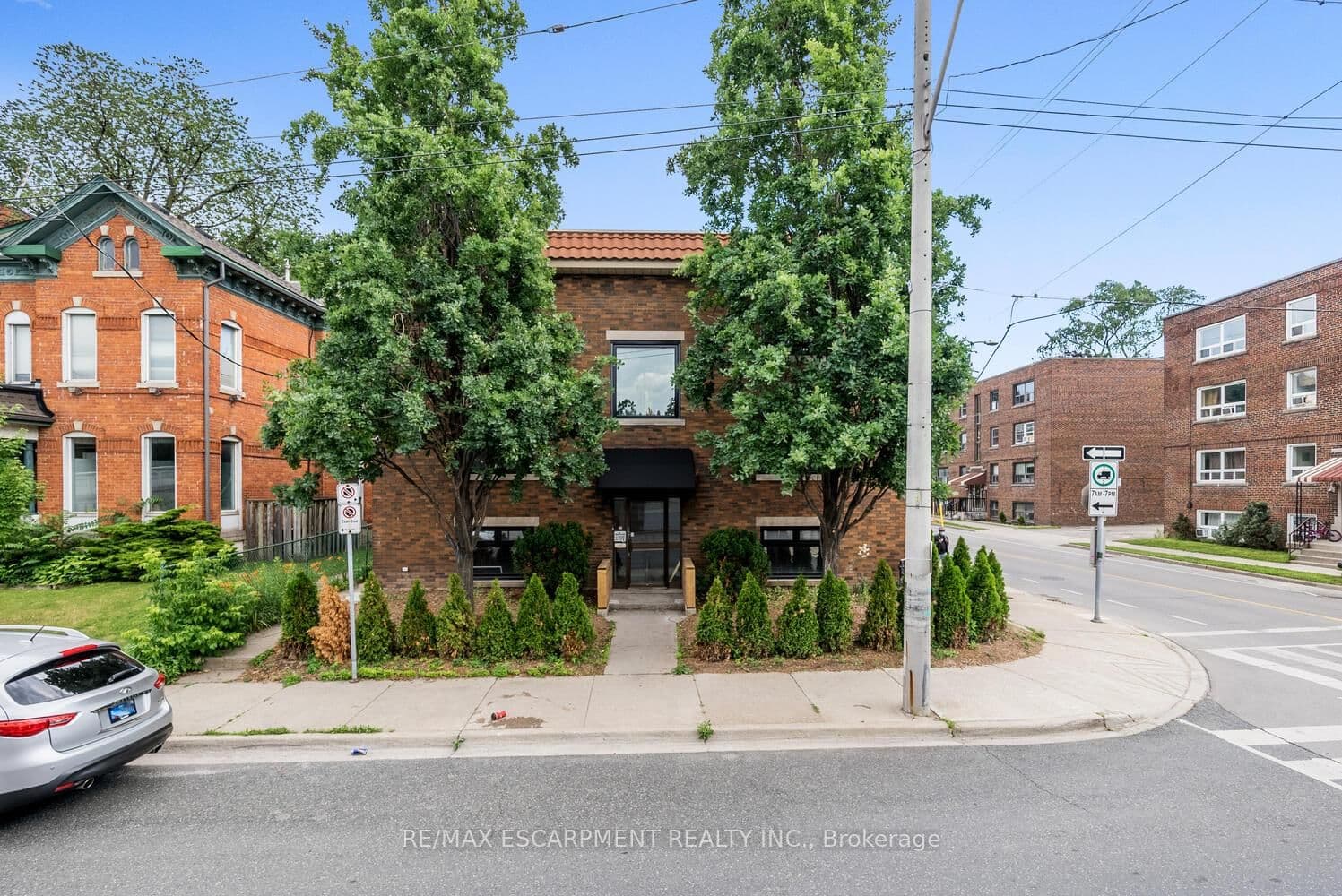 Photo of Victoria Avenue in Hamilton · Stinson