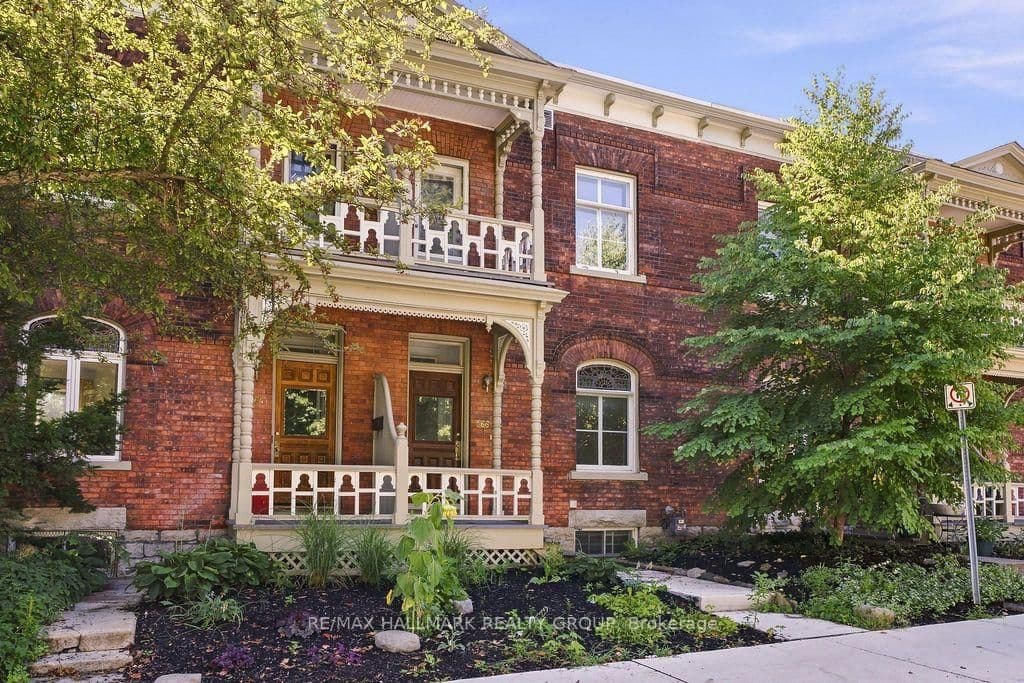 Photo of MacLaren Street in Ottawa · Ottawa Centre