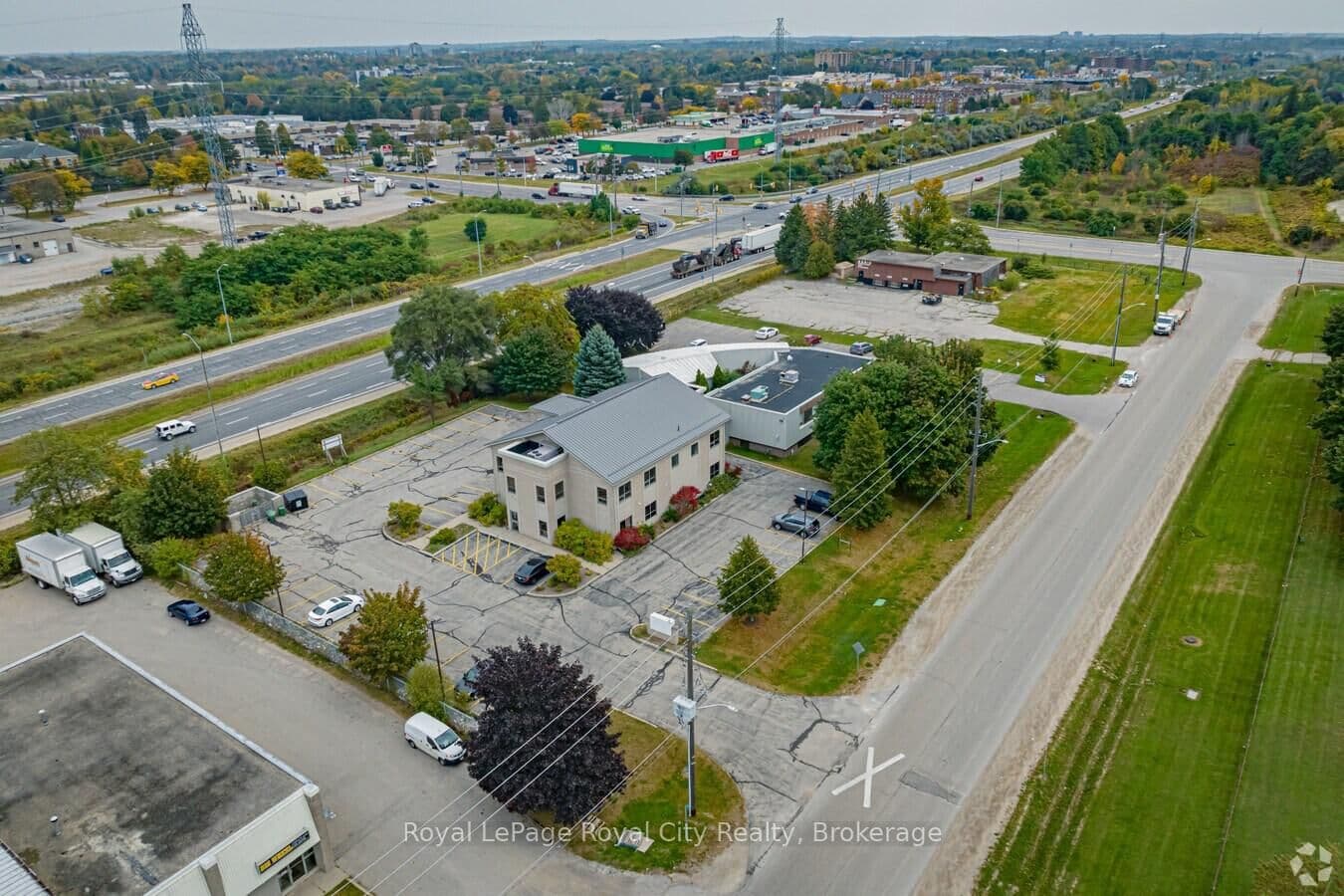 Lewis Road in Guelph · Willow West/Sugarbush/West Acres — photo 3