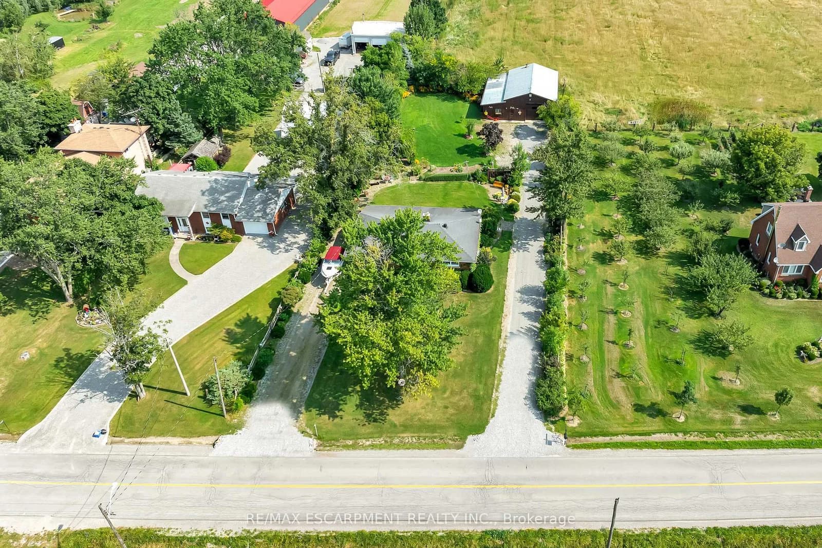 Green Mountain Road in Hamilton · Rural Stoney Creek — photo 3