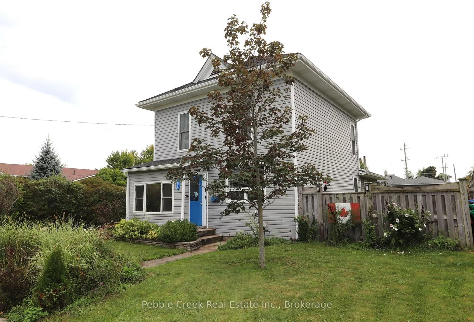 Picton Street in Goderich · Goderich (Town) — photo 2