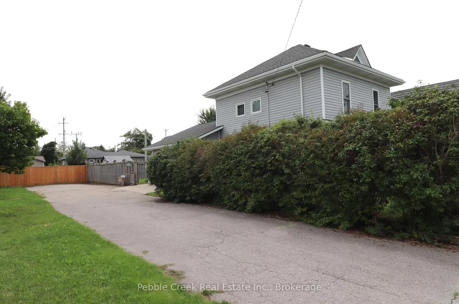 Picton Street in Goderich · Goderich (Town) — photo 3
