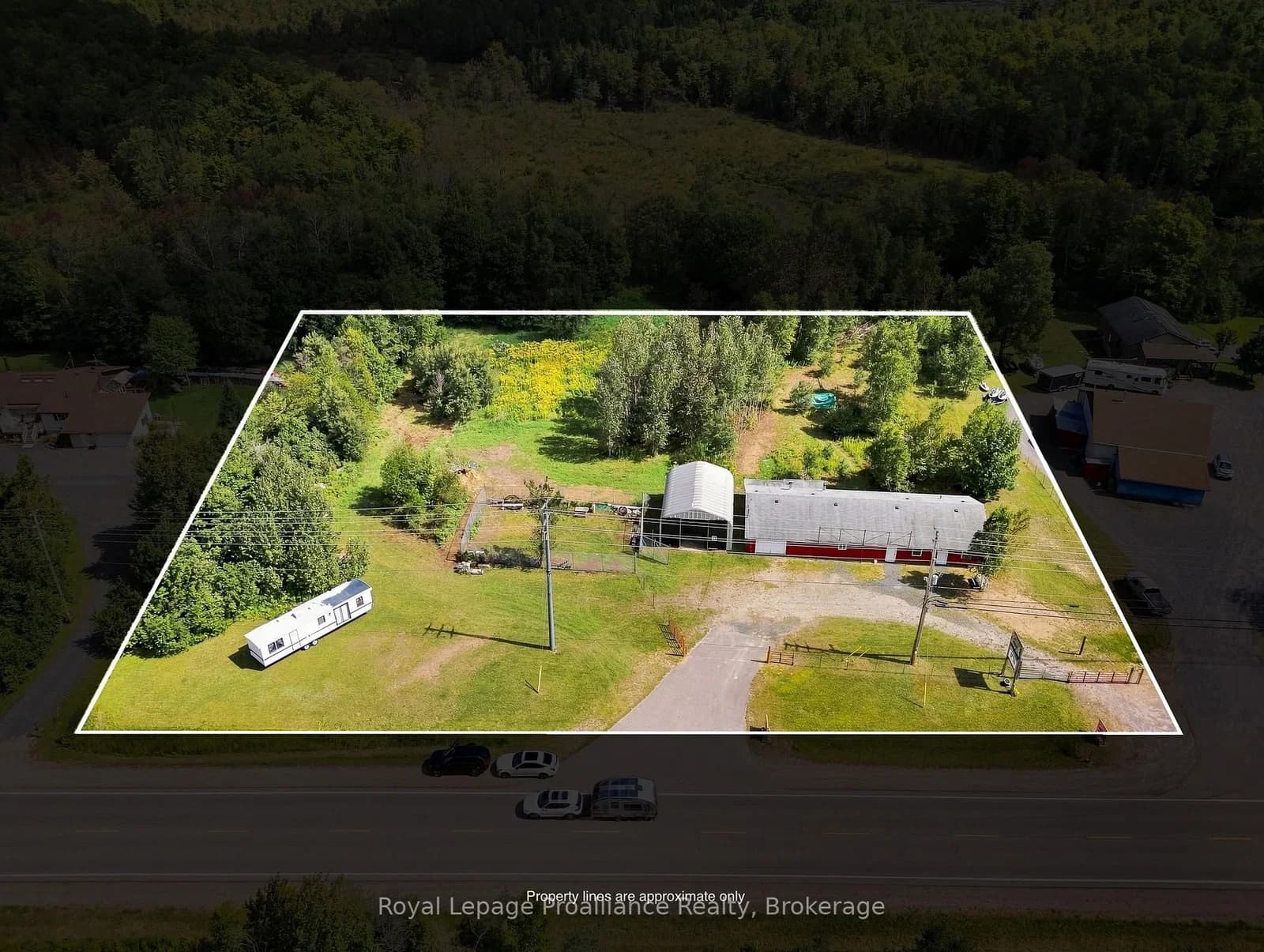 Photo of Highway 41 in Addington Highlands · Addington Highlands