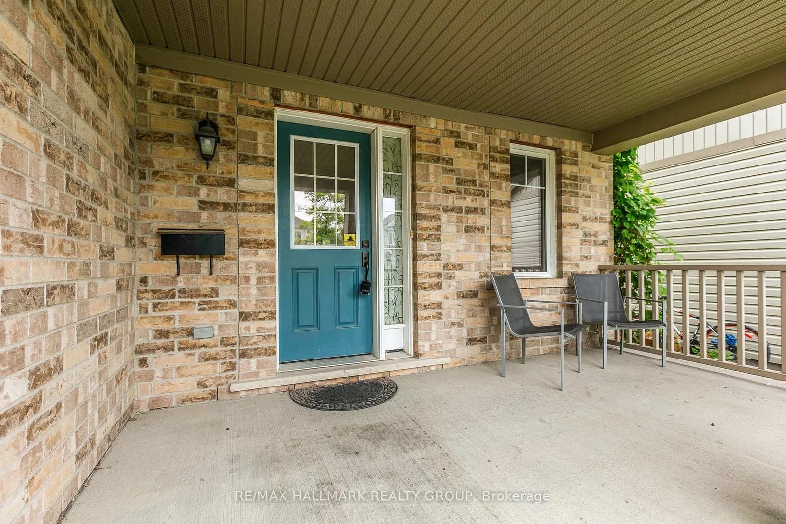 River Run Avenue in Ottawa · Barrhaven - Half Moon Bay — photo 2