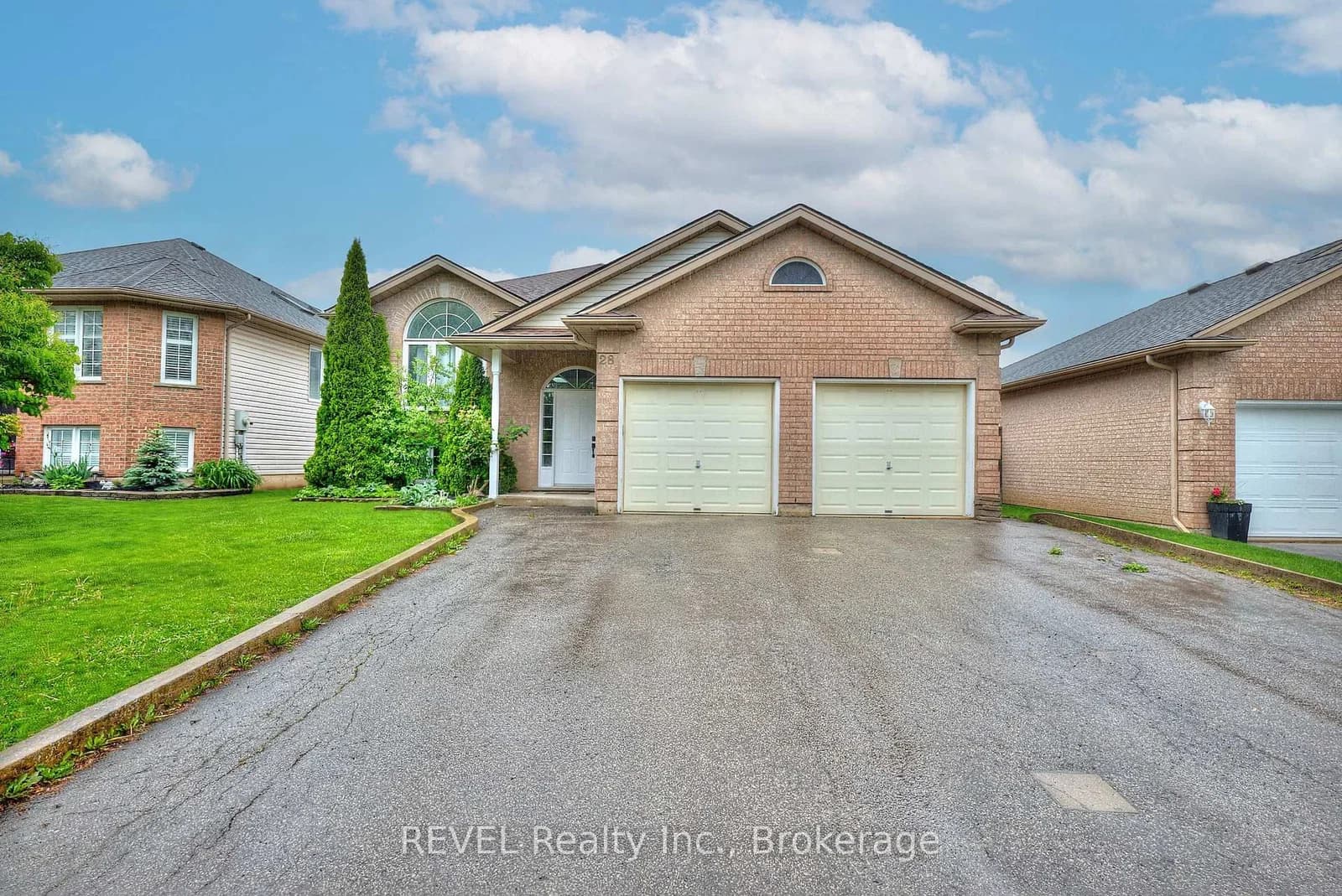 Photo of QUAKER Road in Welland · N. Welland