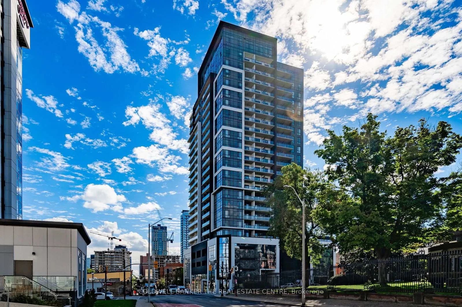 Photo of Queen Street in Hamilton · Central