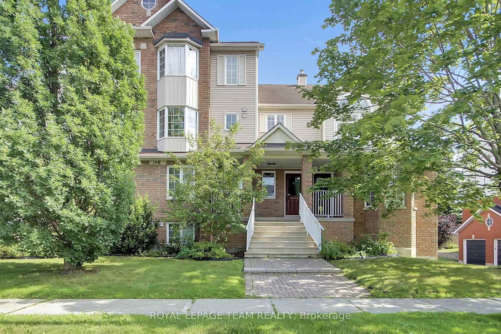 Photo of Harper Avenue in Ottawa · Carson Grove