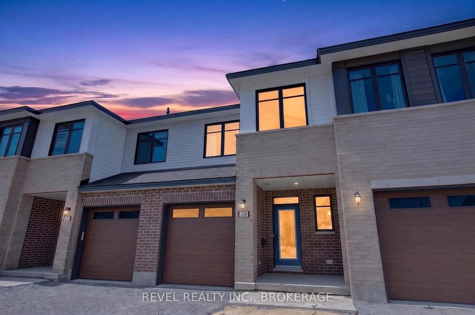 Dockside Drive in Kingston · Kingston East (Incl Barret Crt) — photo 2