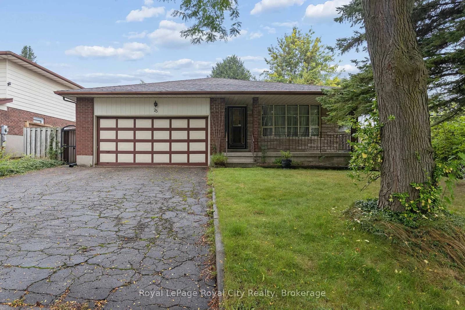 Kron Drive in Guelph · Kortright West — photo 2