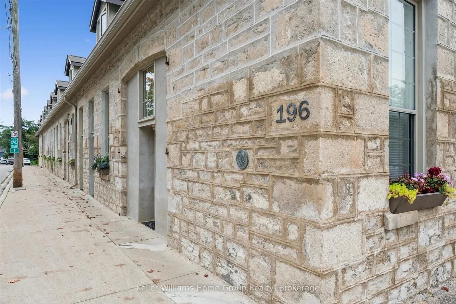 Arthur Street in Guelph · General Hospital — photo 2